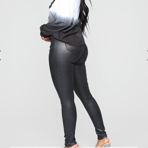 NWOT FASHION NOVA skinny jeans - Picture 9 of 10